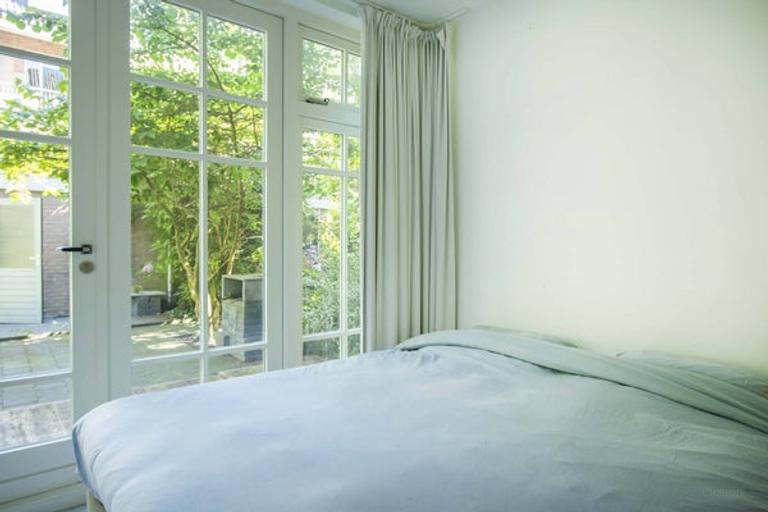 Ground-Floor Apartment with Garden in De Pijp - Image 18