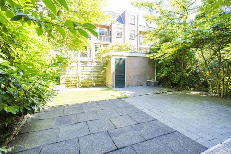 Ground-Floor Apartment with Garden in De Pijp - Image 26
