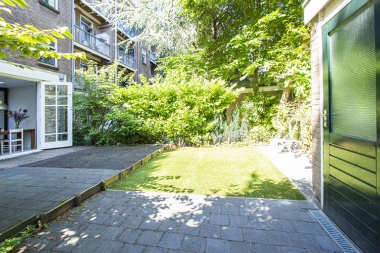 Ground-Floor Apartment with Garden in De Pijp - Image 28