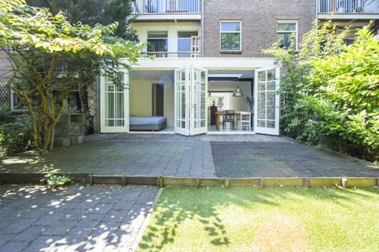 Ground-Floor Apartment with Garden in De Pijp - Image 30