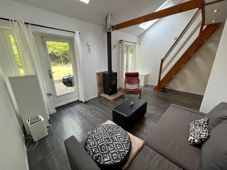 Furnished bungalow with private garden - Image 7