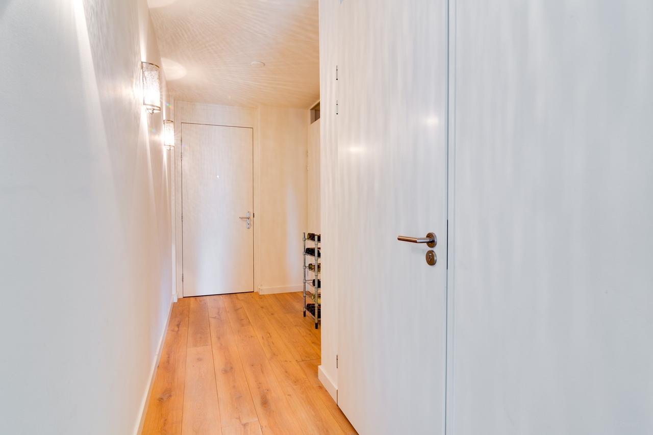 Gemeubileerd 3-kamerappartement met balkon - Afbeelding 4