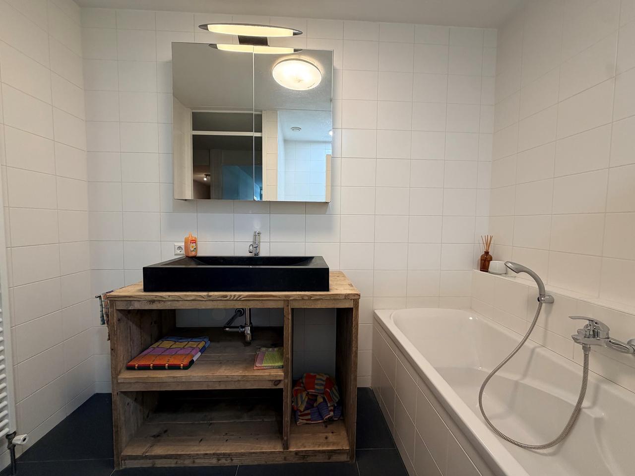 Gemeubileerd 3-kamerappartement met balkon - Afbeelding 14