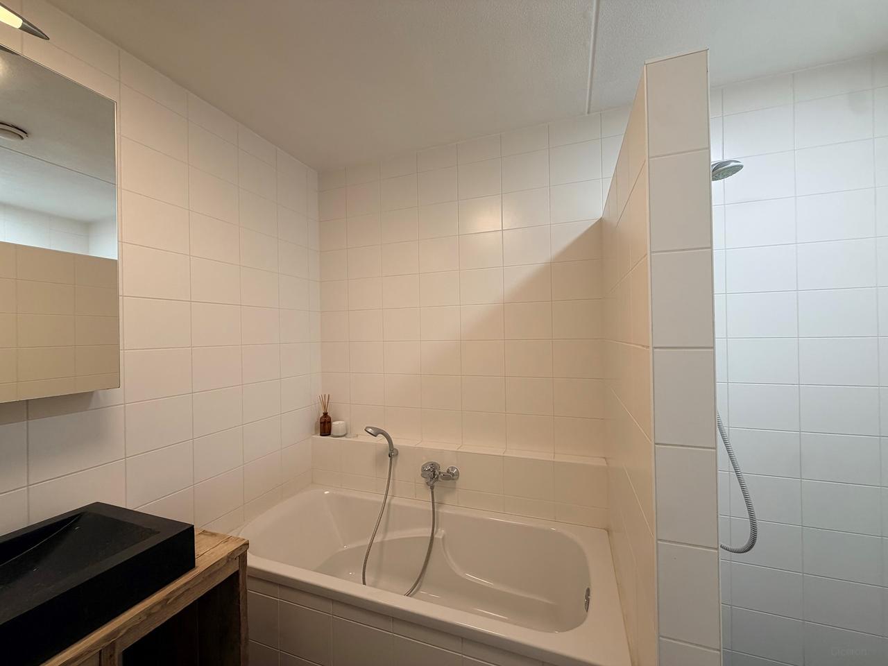 Gemeubileerd 3-kamerappartement met balkon - Afbeelding 15
