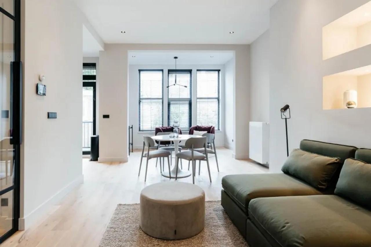 Furnished 1-Bedroom Apartment with Balcony - Image 1