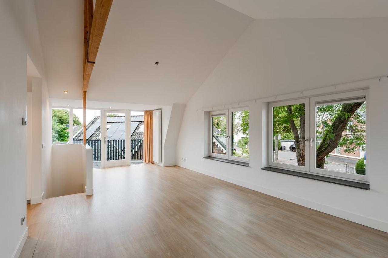 Dakterras van 30 m² in oud Huizen - Afbeelding 2
