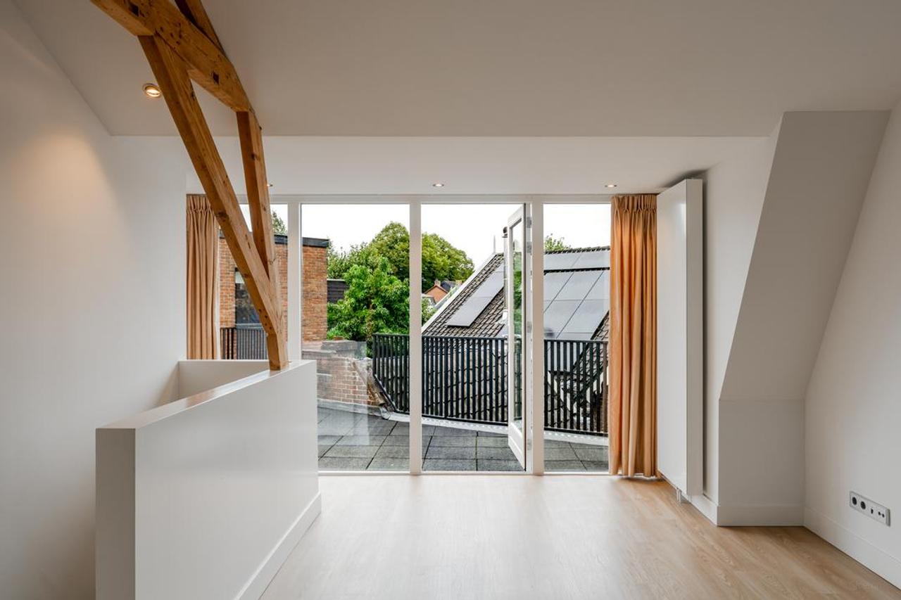 Dakterras van 30 m² in oud Huizen - Afbeelding 4