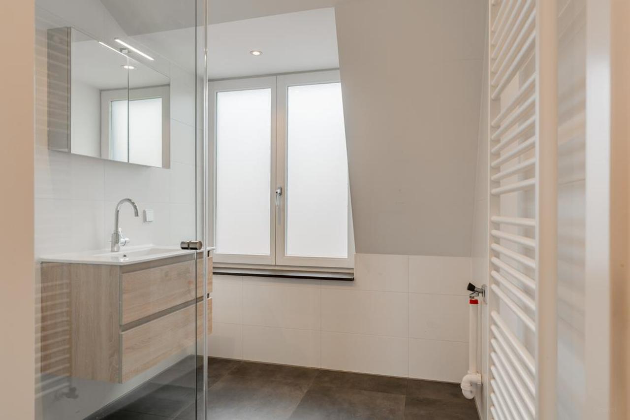 Dakterras van 30 m² in oud Huizen - Afbeelding 26