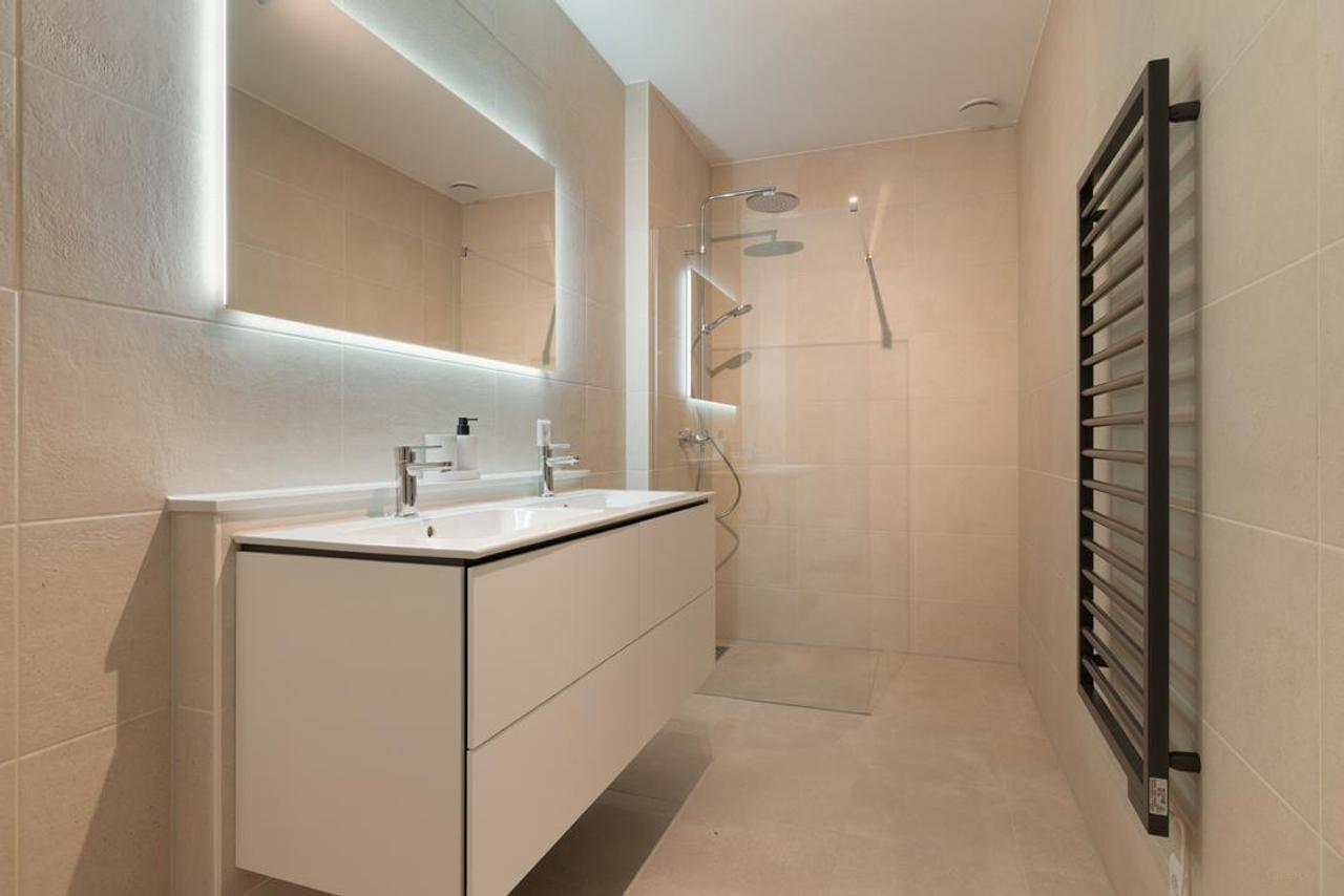 Gemeubileerd 3-kamerappartement in Hyde Park - Afbeelding 3
