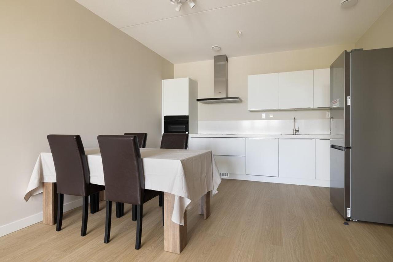Gemeubileerd 3-kamerappartement in Hyde Park - Afbeelding 15