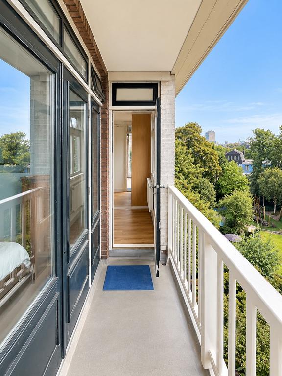 92 m² Apartment with 3 Bedrooms - Image 9