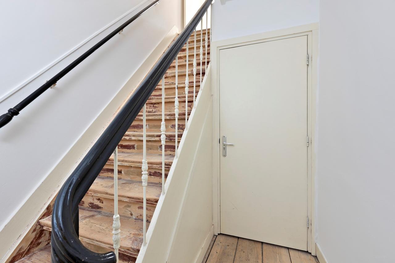 145 m² with rooftop terrace on Marnixkade - Image 2