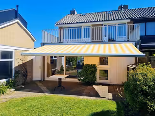 Gemeubileerde hoekwoning met tuin in Zandvoort