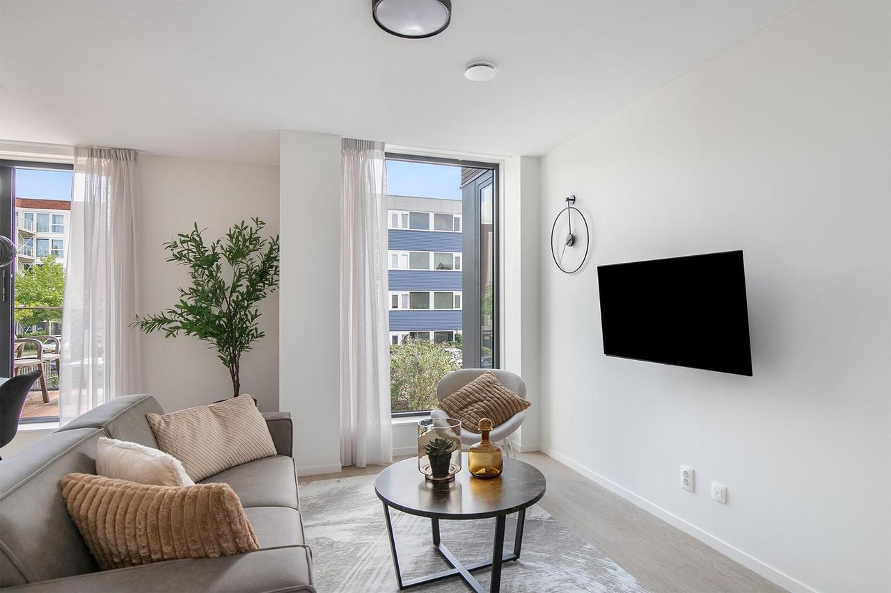 Furnished 3-room apartment with balcony - Image 2