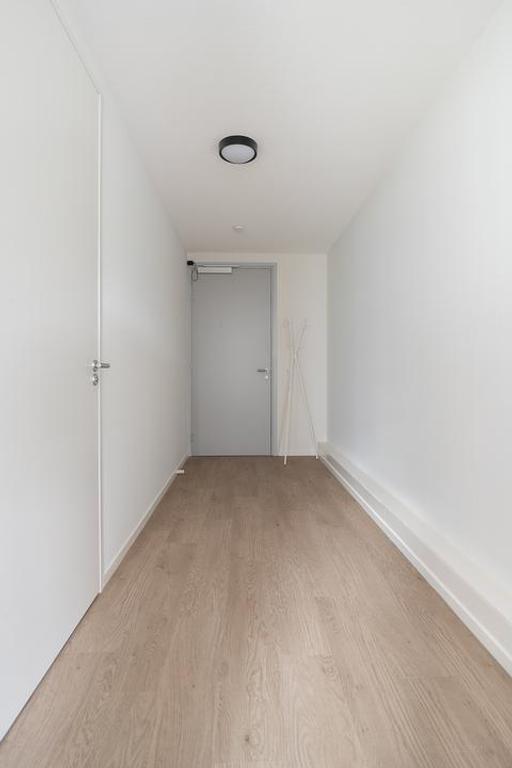 Furnished 3-room apartment with balcony - Image 16