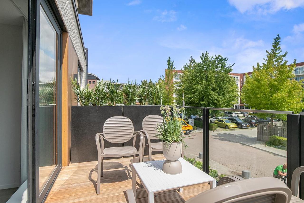 Furnished 3-room apartment with balcony - Image 19