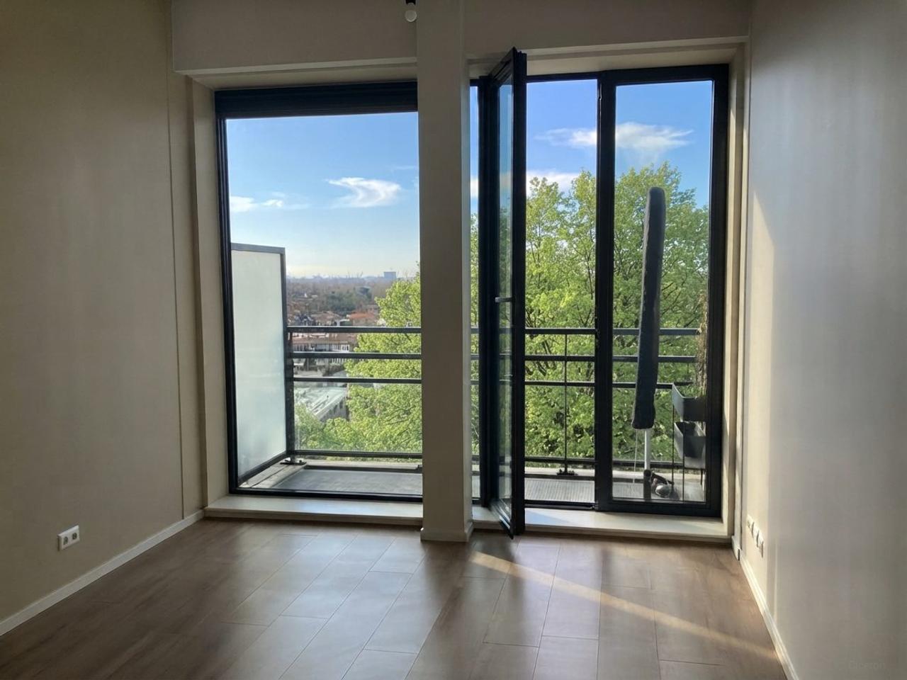 Maisonette with Balcony in Dordrecht - Image 4