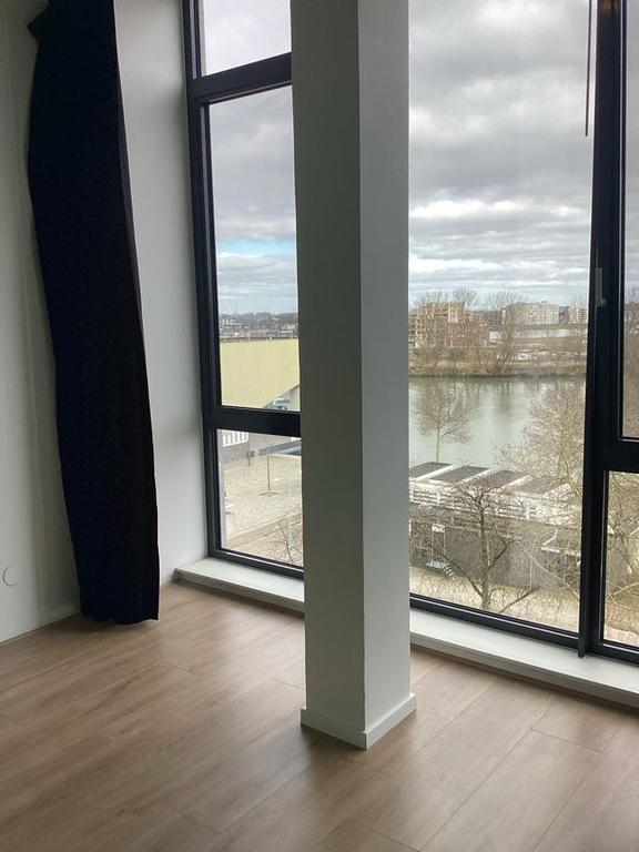 Maisonette with Balcony in Dordrecht - Image 6