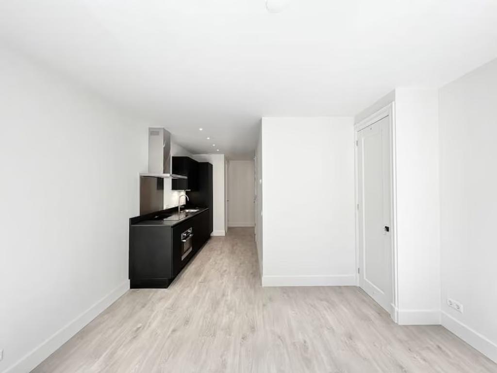 A+++ Apartment with Balcony in Kinkerbuurt - Image 1