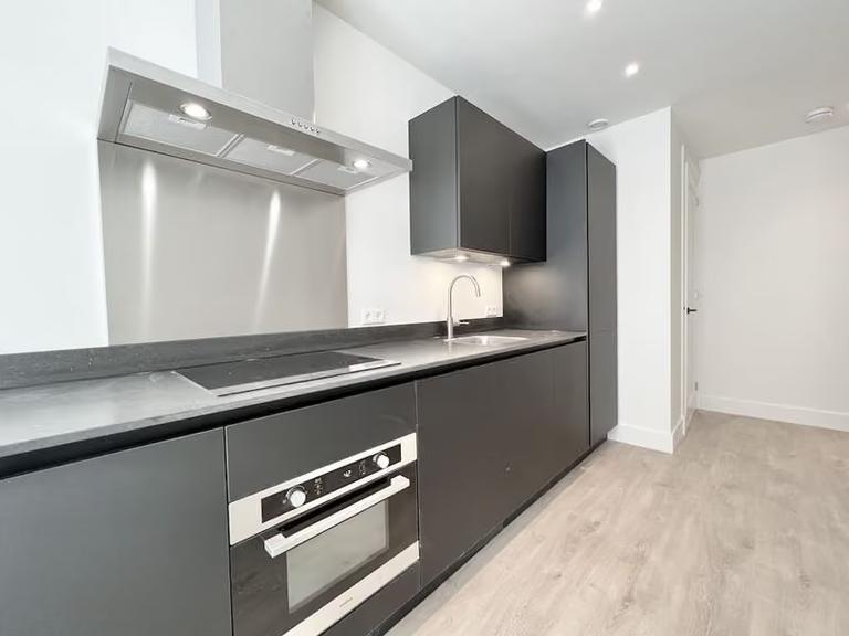 A+++ Apartment with Balcony in Kinkerbuurt - Image 5