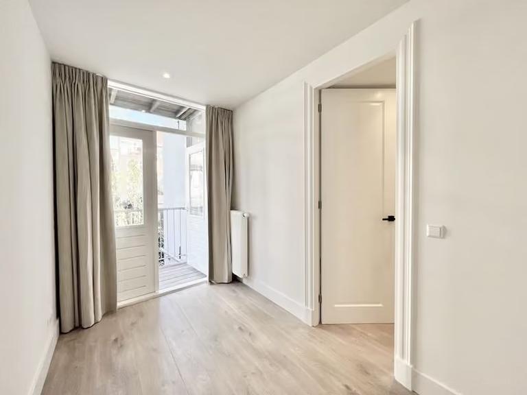 A+++ Apartment with Balcony in Kinkerbuurt - Image 11
