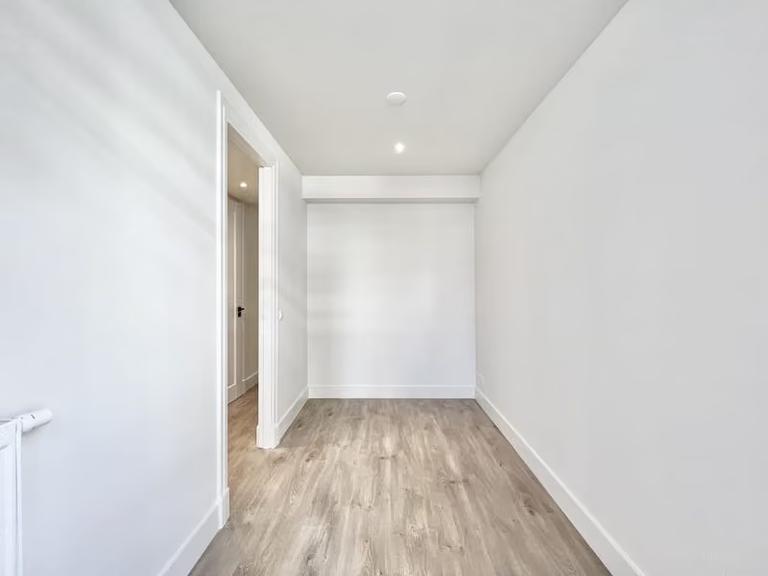 A+++ Apartment with Balcony in Kinkerbuurt - Image 12