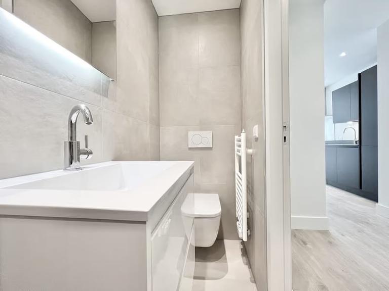 A+++ Apartment with Balcony in Kinkerbuurt - Image 15