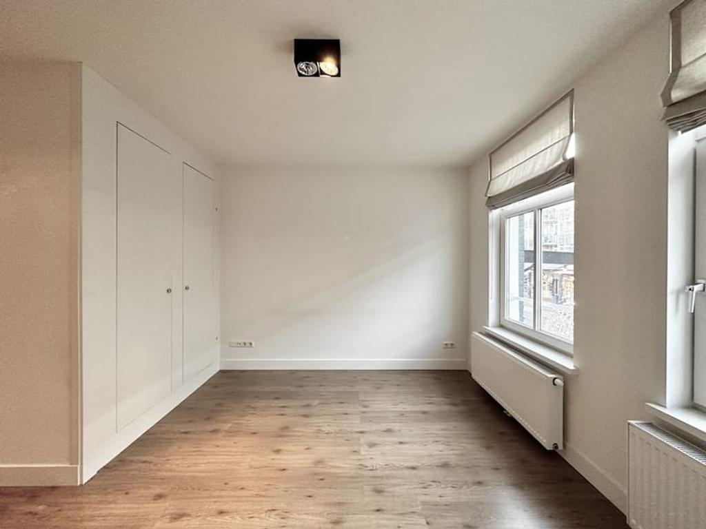 Available now: 44 m² with balcony - Image 1