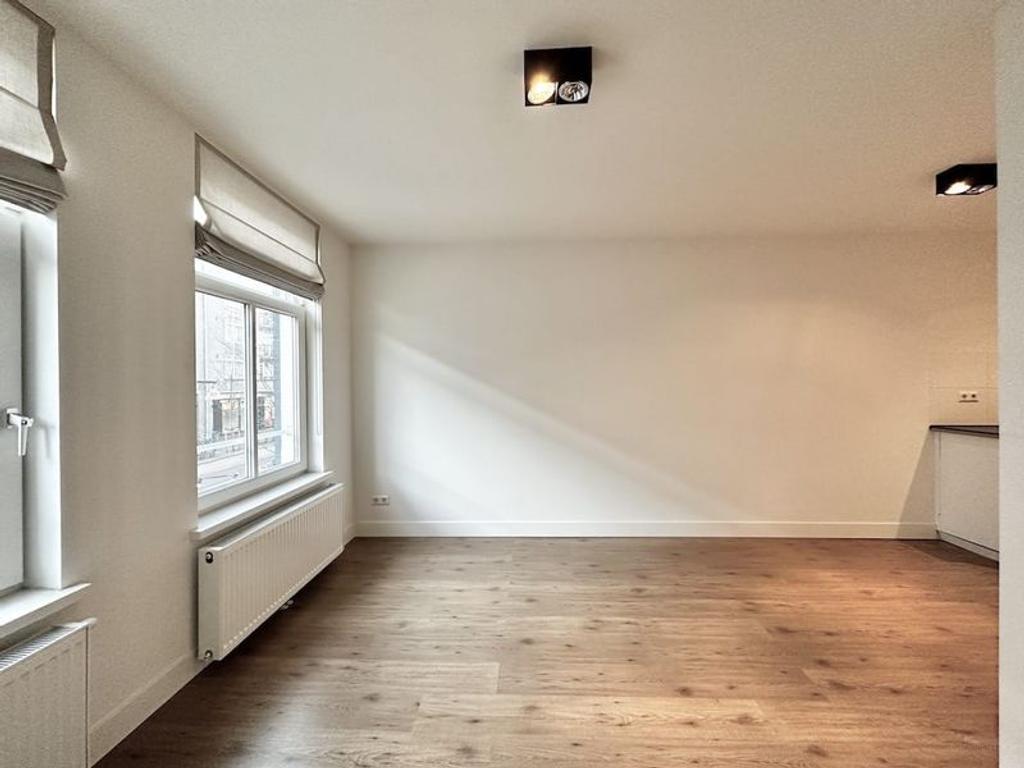 Available now: 44 m² with balcony - Image 2