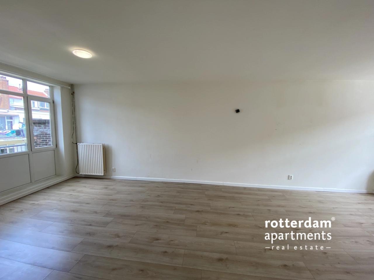 13 m² Room with Balcony in Schiedam - Image 2
