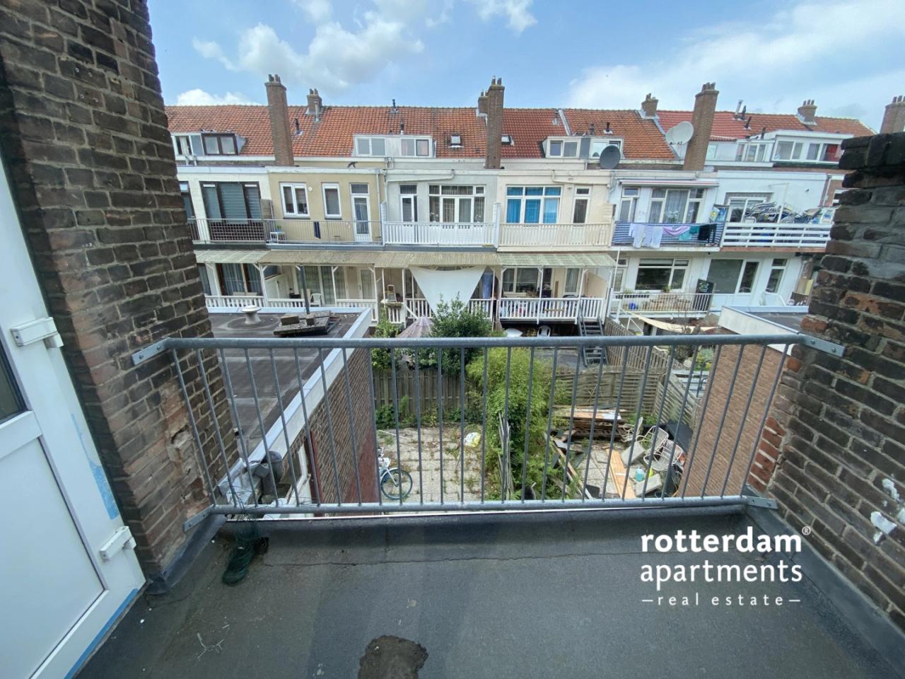 13 m² Room with Balcony in Schiedam - Image 6