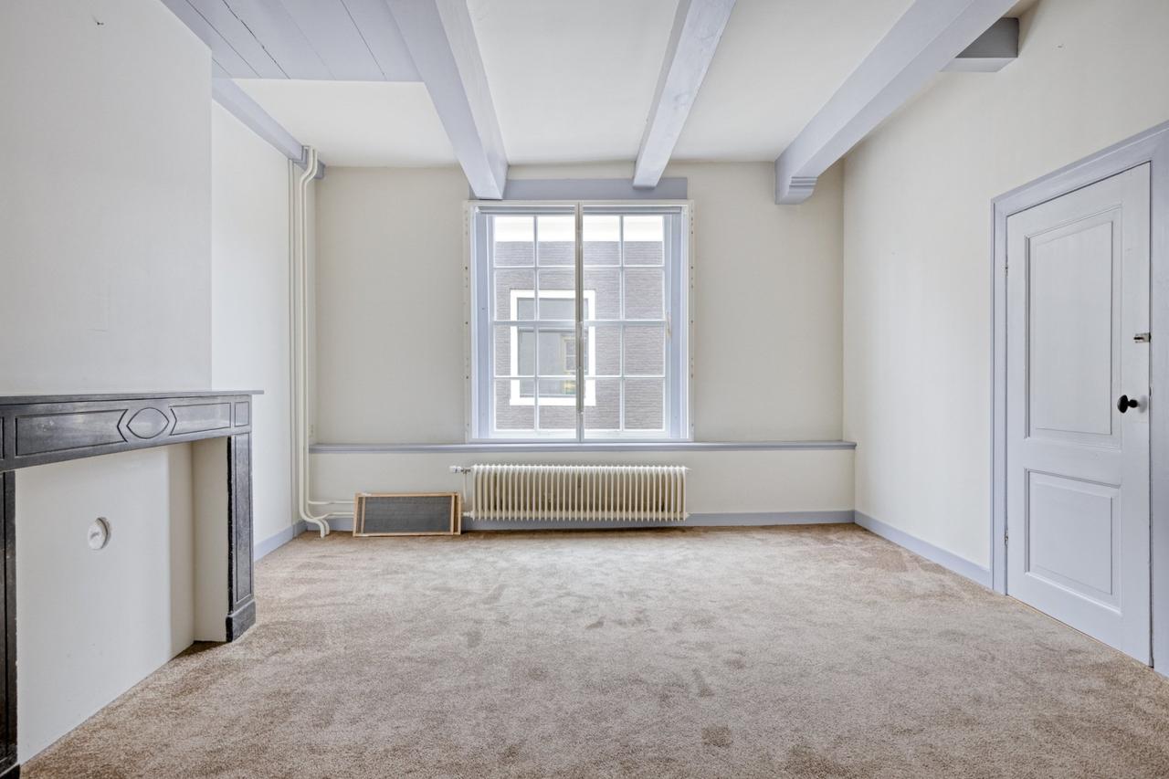 140 m² Canal House on Herengracht - Image 9