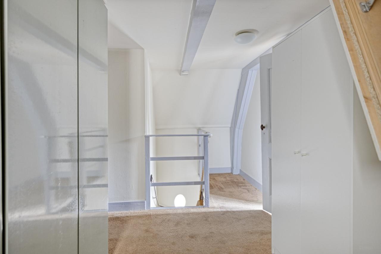 140 m² Canal House on Herengracht - Image 15