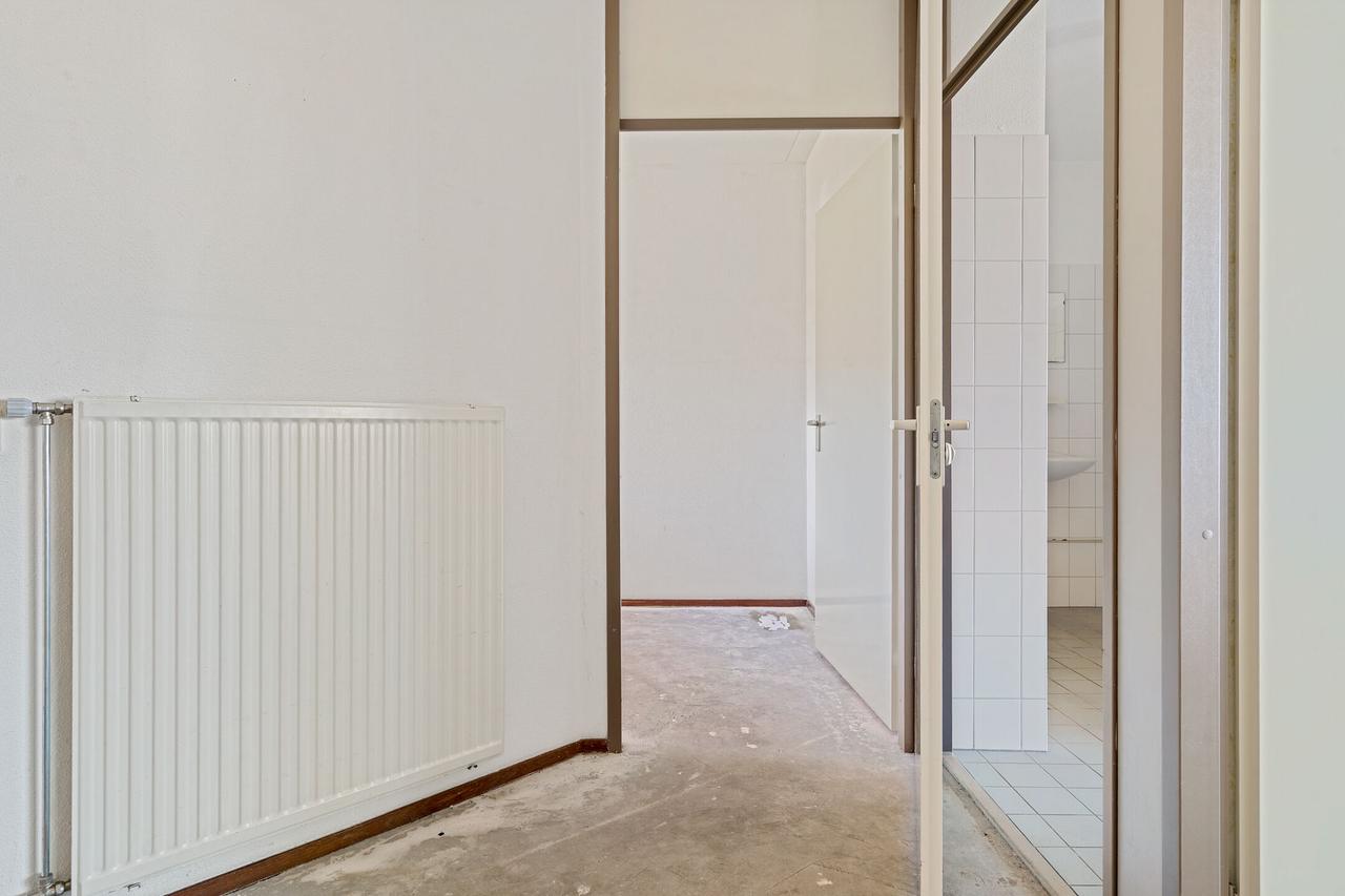 65+ Apartment with Terrace in Beekbergen - Image 6