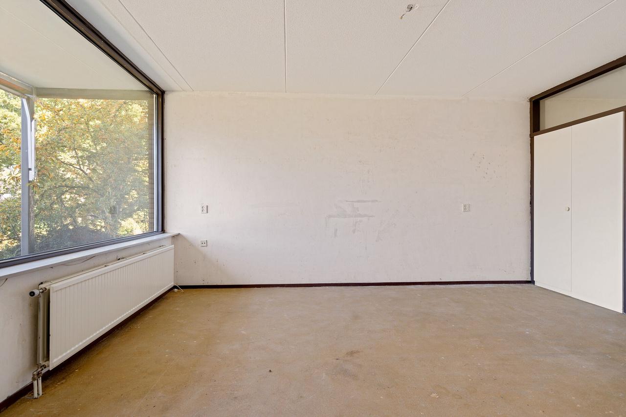 65+ Apartment with Terrace in Beekbergen - Image 10