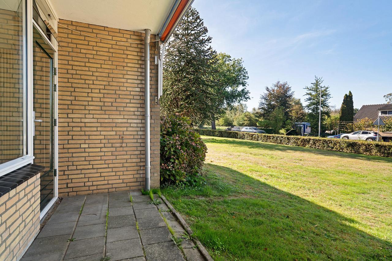 65+ Apartment with Terrace in Beekbergen - Image 14