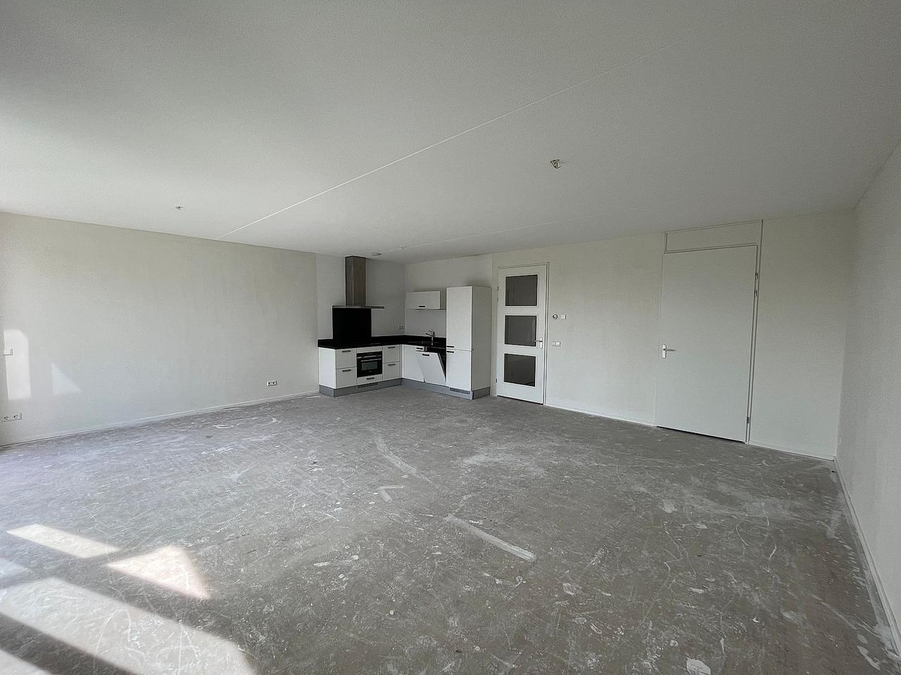 Energy-Efficient 2-Bedroom Apartment in IJmuiden - Image 3