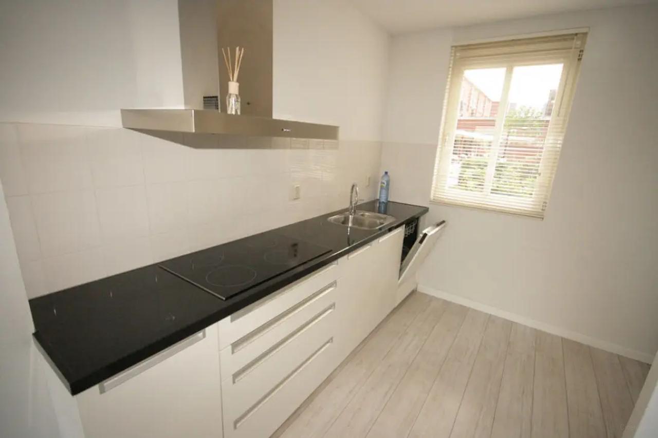 120 m² family home with garden in Nootdorp - Image 4