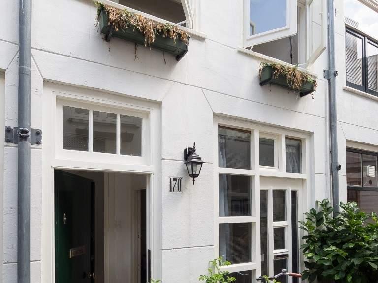 Furnished Student Home in City Centre - Image 9