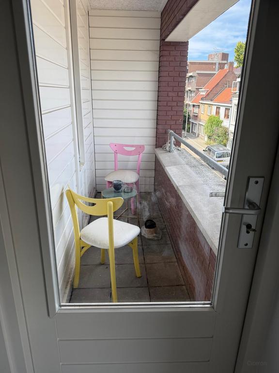 88 m² appartement met drie balkons - Afbeelding 4
