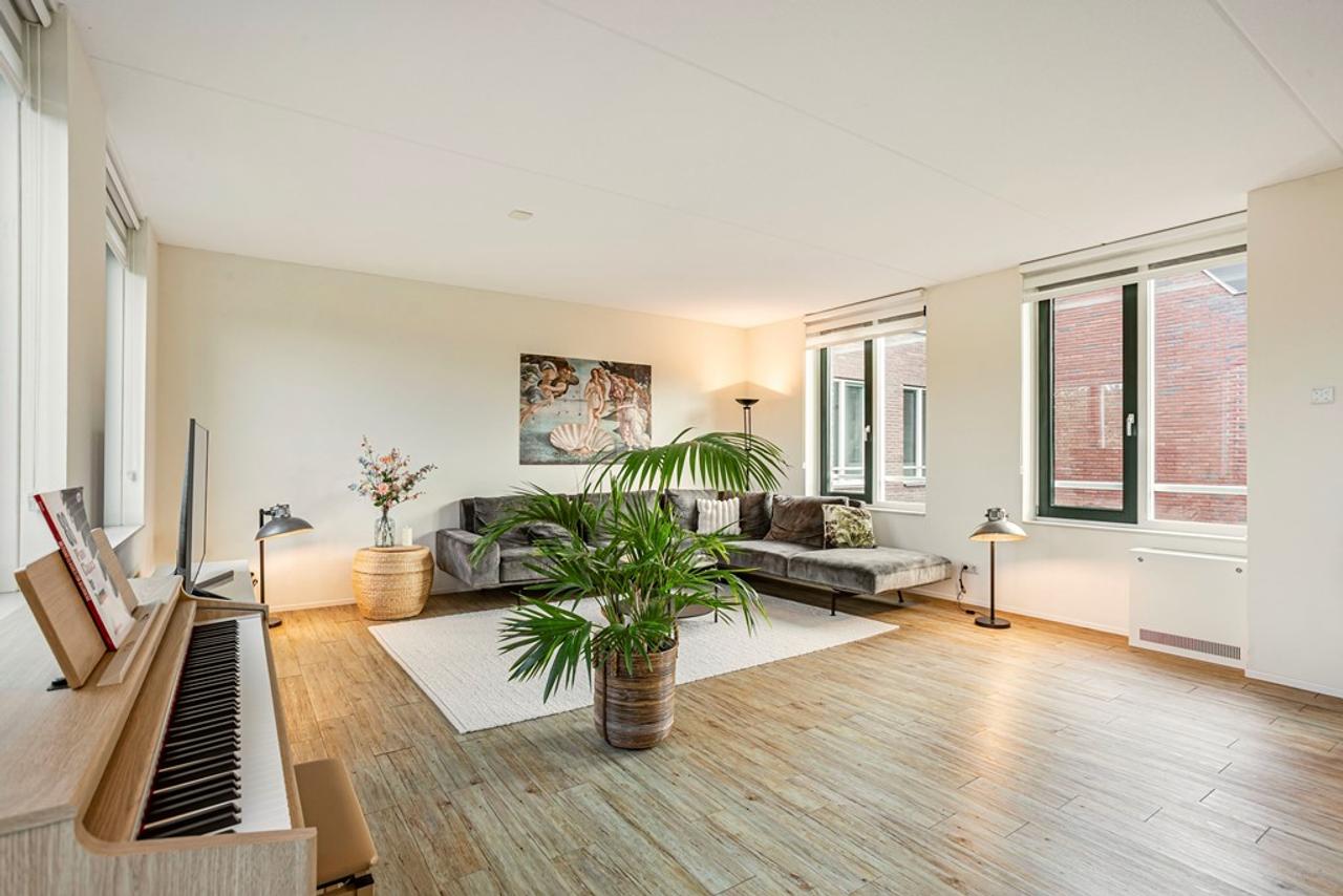 Furnished home with terrace in Kernhem - Image 6