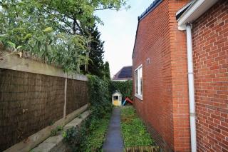 80 m² Home with Garden in Kommerzijl - Image 17