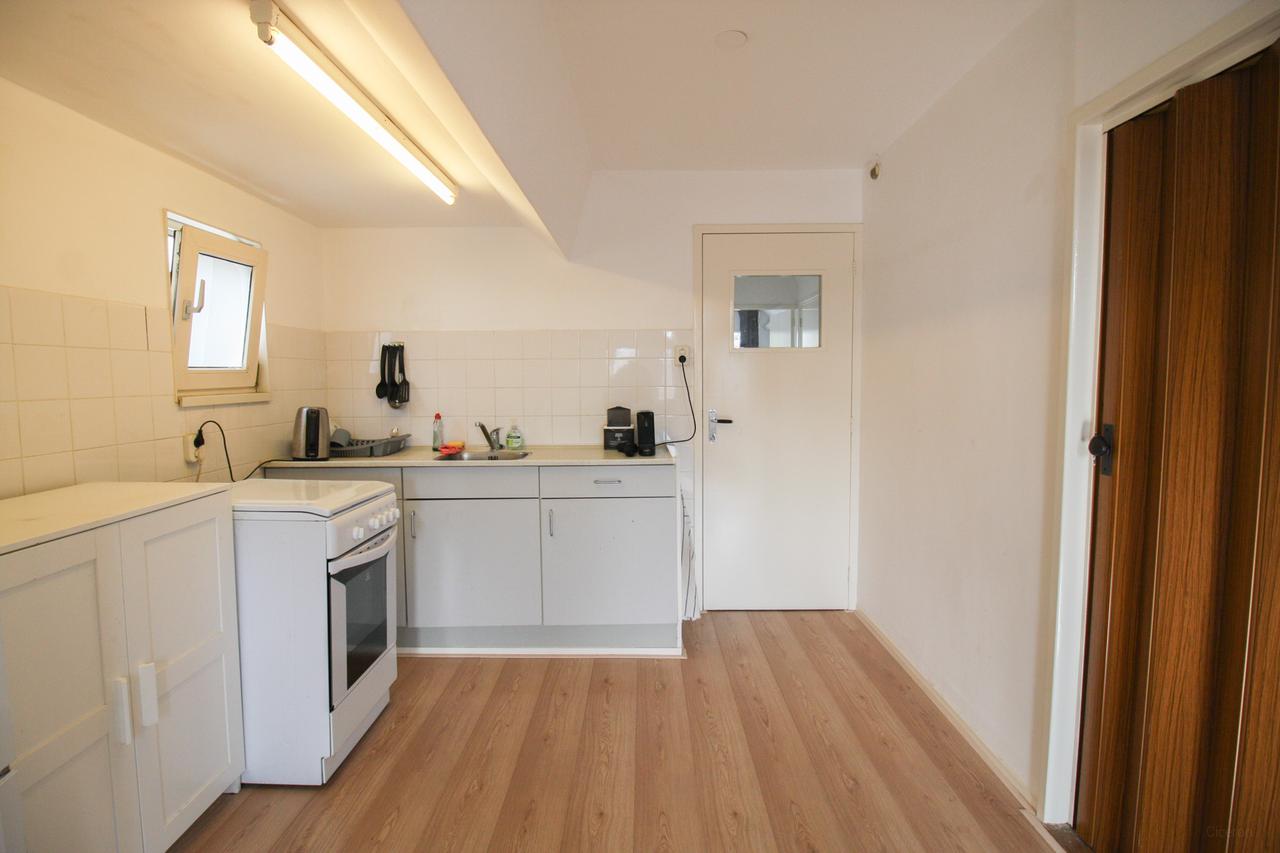 Licht 3-kamerappartement met balkon - Afbeelding 3