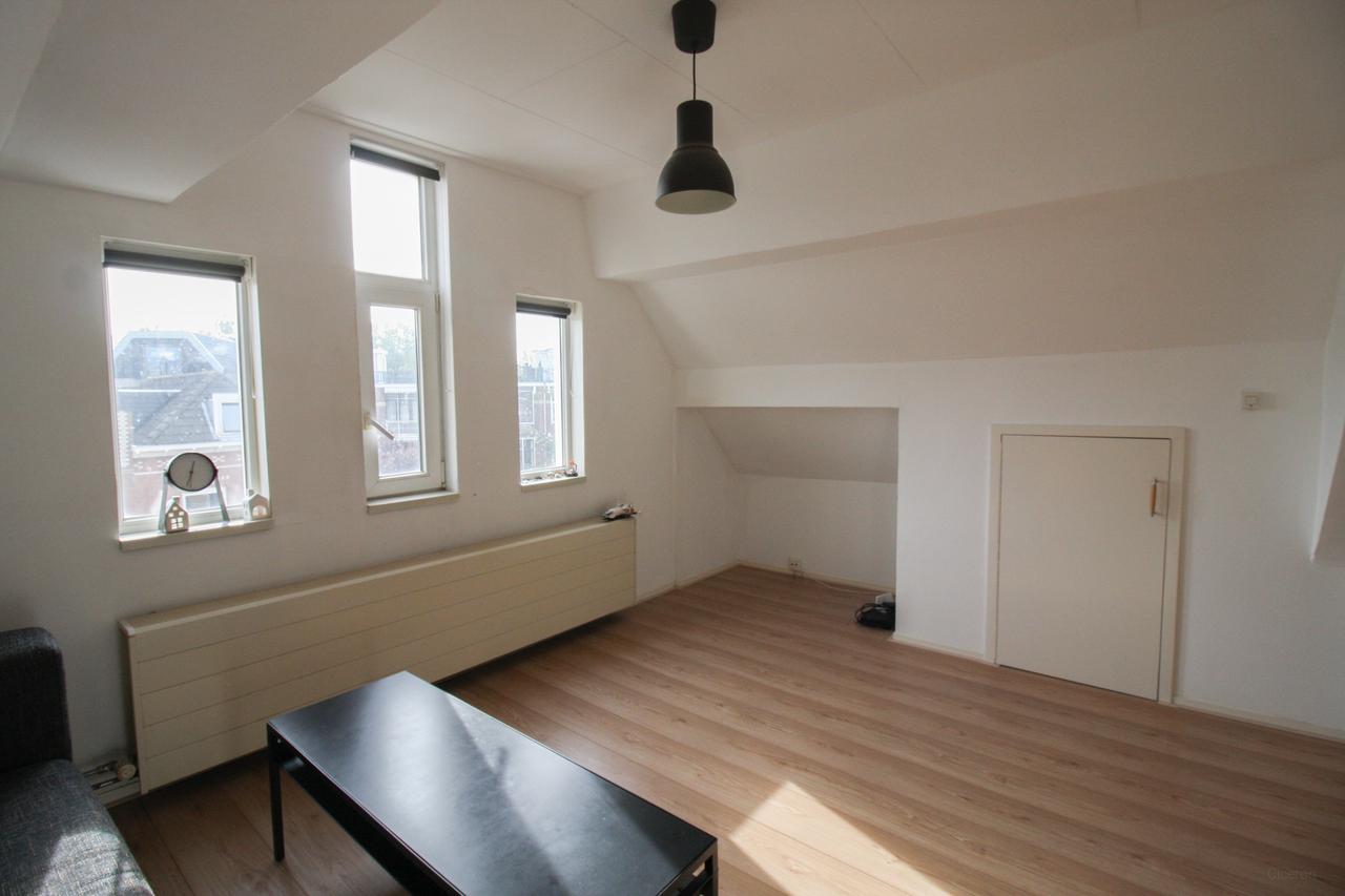 Licht 3-kamerappartement met balkon - Afbeelding 6