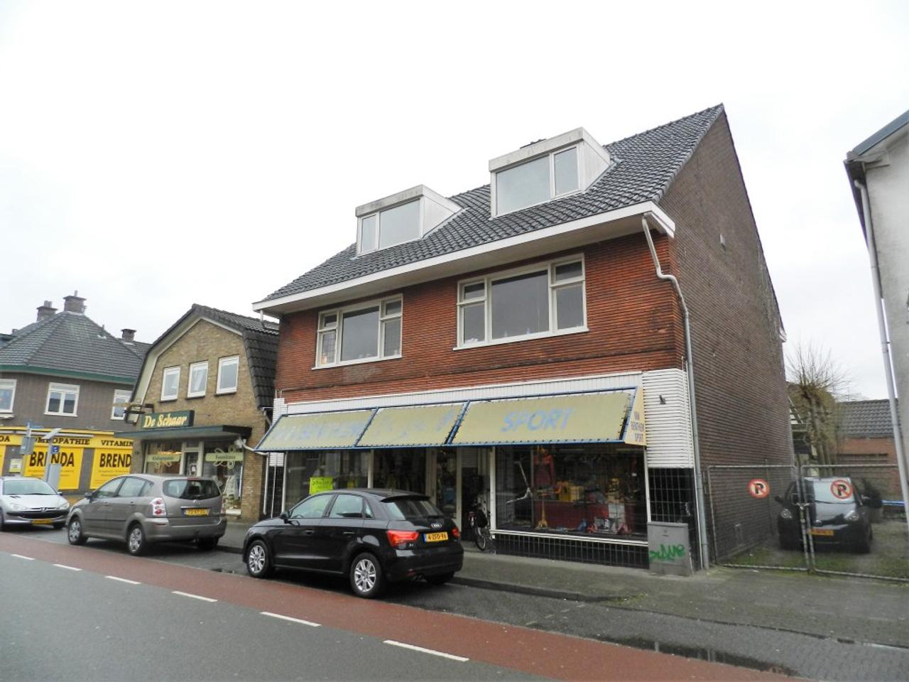 50 m² Apartment with Rooftop Terrace in Apeldoorn - Image 1