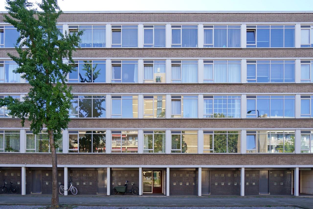 Apartment for Rent on Escamplaan, The Hague - Image 1