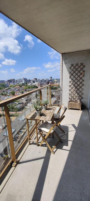 Furnished apartment with views in Leiden - Image 13