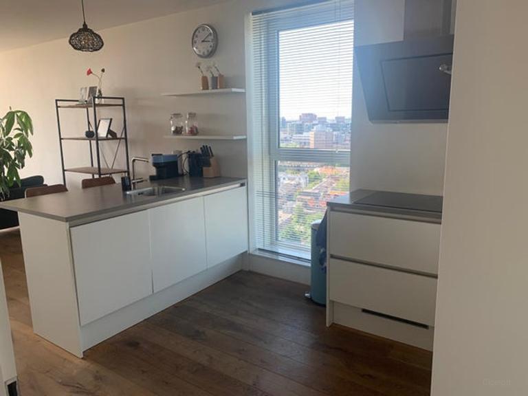 Furnished apartment with views in Leiden - Image 25
