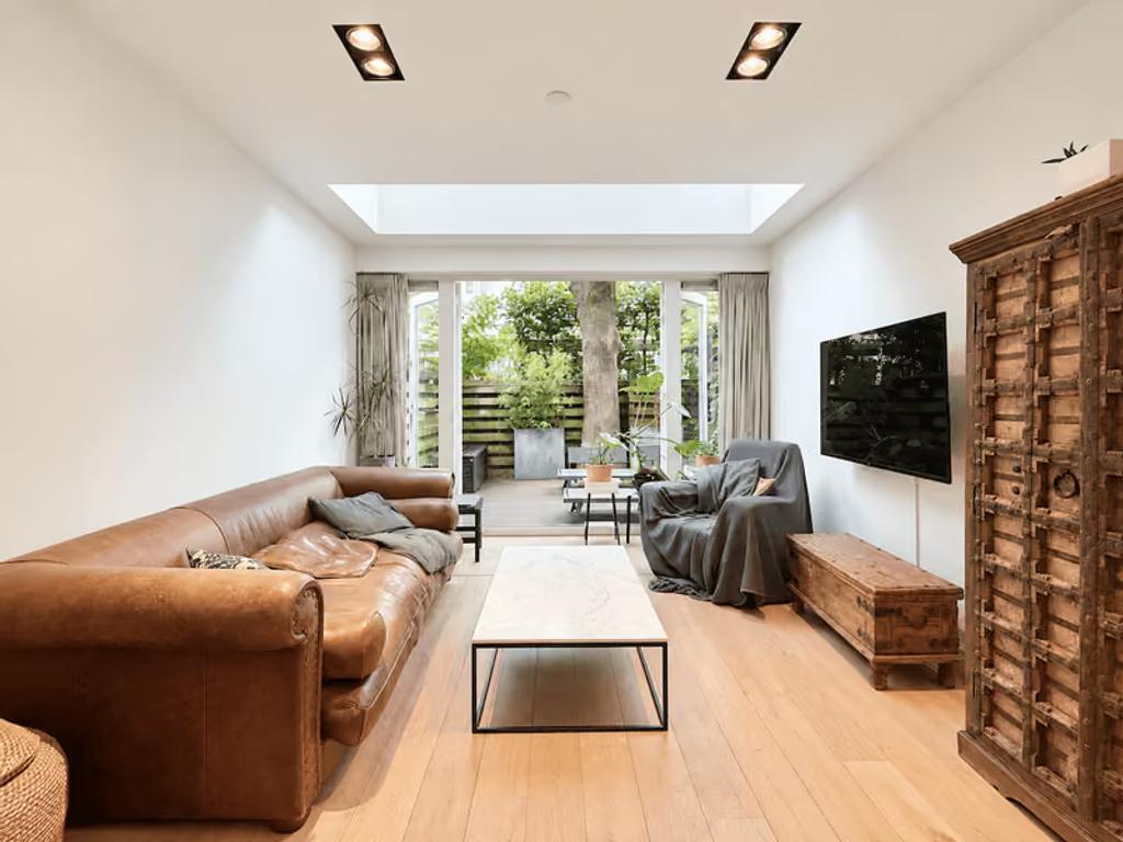 113 m² Furnished Apartment with Garden - Image 1