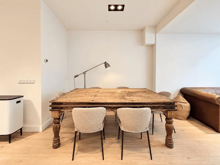 113 m² Furnished Apartment with Garden - Image 4